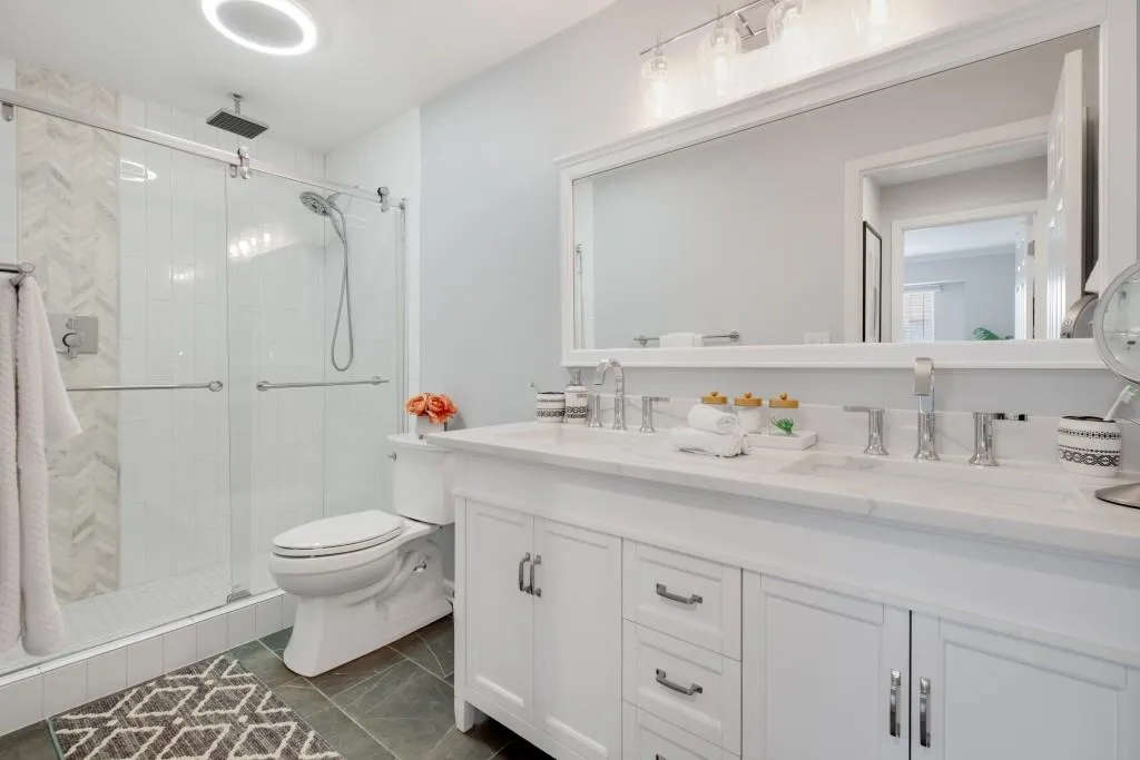 615 Granville Court, Sandy Springs, Georgia 30328, 2 Bedrooms Bedrooms, ,2 BathroomsBathrooms,Residential,Sold,615 Granville Court,7074263