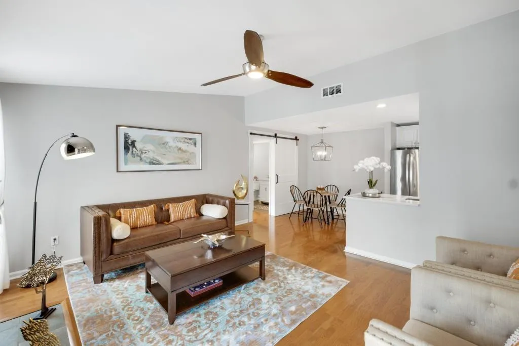 615 Granville Court, Sandy Springs, Georgia 30328, 2 Bedrooms Bedrooms, ,2 BathroomsBathrooms,Residential,Sold,615 Granville Court,7074263