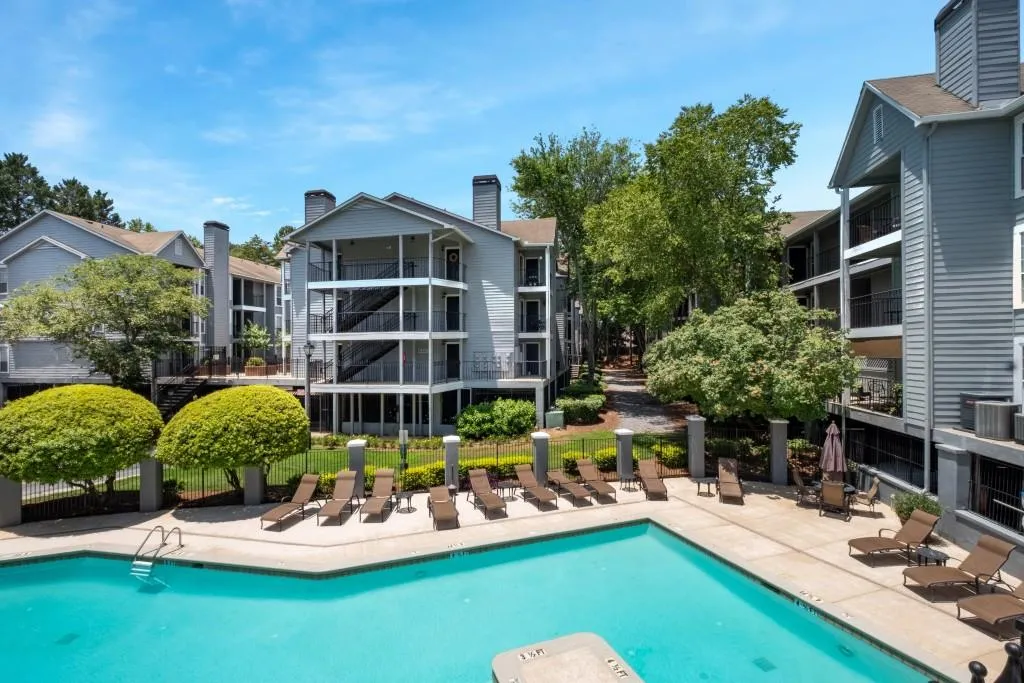 615 Granville Court, Sandy Springs, Georgia 30328, 2 Bedrooms Bedrooms, ,2 BathroomsBathrooms,Residential,Sold,615 Granville Court,7074263