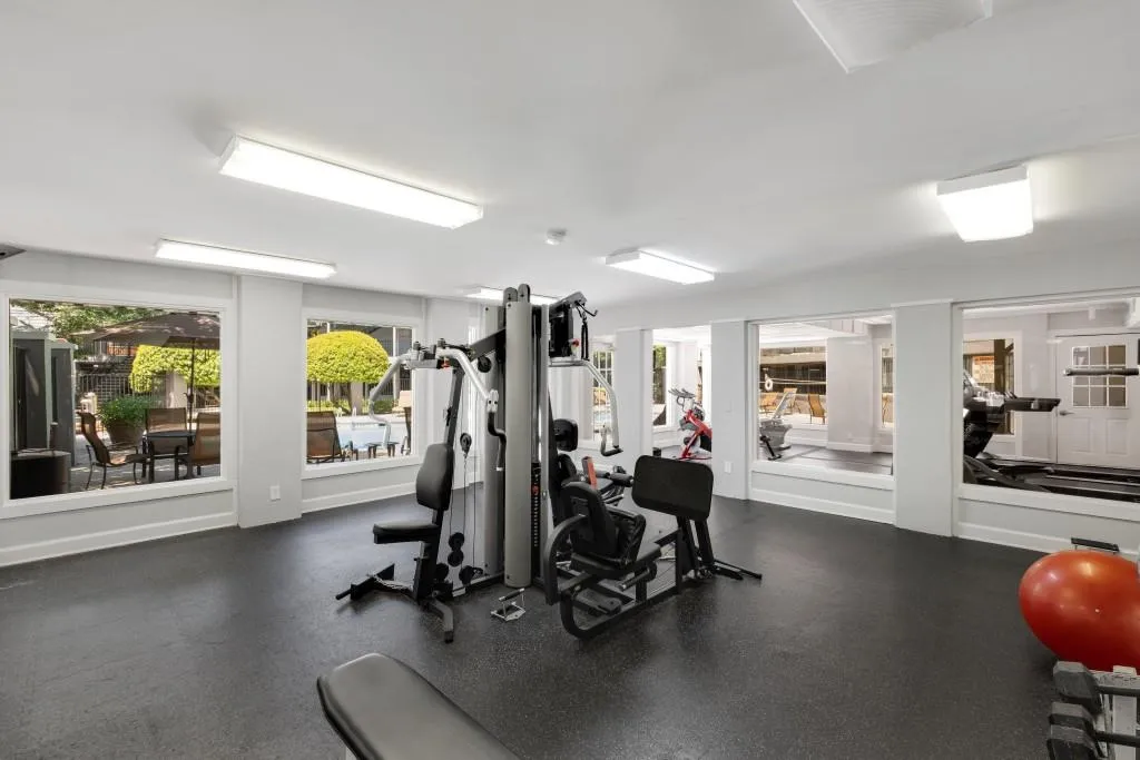 615 Granville Court, Sandy Springs, Georgia 30328, 2 Bedrooms Bedrooms, ,2 BathroomsBathrooms,Residential,Sold,615 Granville Court,7074263