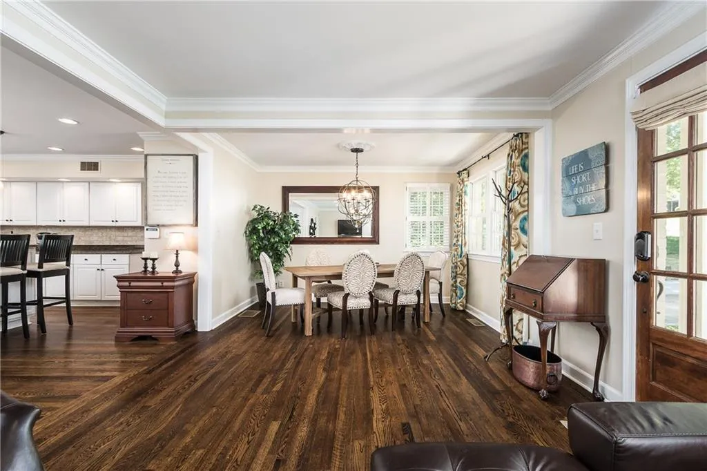 418 Allison Drive Ne, Atlanta, Georgia 30342, 3 Bedrooms Bedrooms, ,2 BathroomsBathrooms,Residential,Sold,418 Allison Drive Ne,6008183