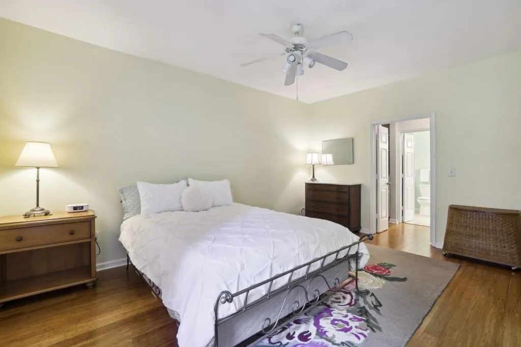 5641 Roswell Road Unit 110, Sandy Springs, Georgia 30342, 2 Bedrooms Bedrooms, ,2 BathroomsBathrooms,Residential,Sold,5641 Roswell Road Unit 110,7254509