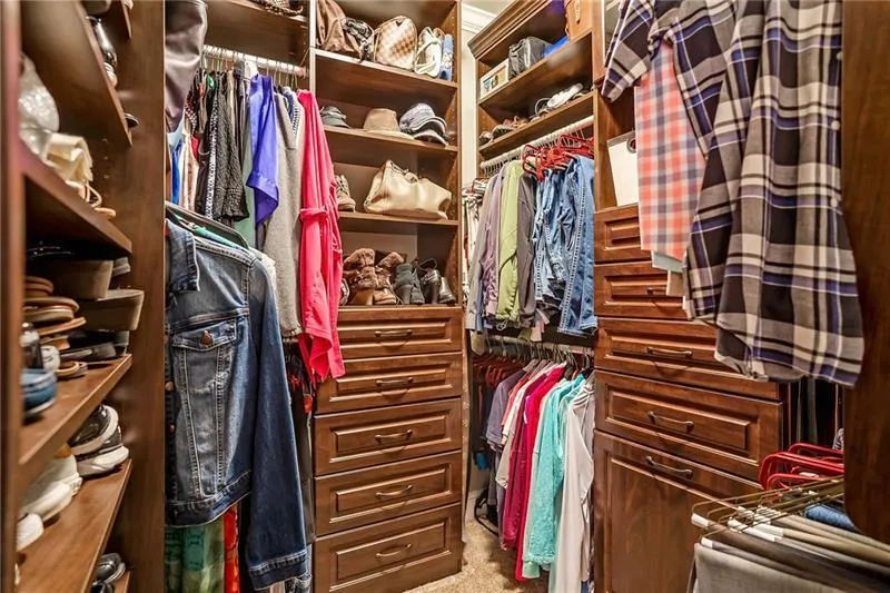 923 Boudreau Court, Atlanta, Georgia 30328, 3 Bedrooms Bedrooms, ,3 BathroomsBathrooms,Residential,Sold,923 Boudreau Court,6517011