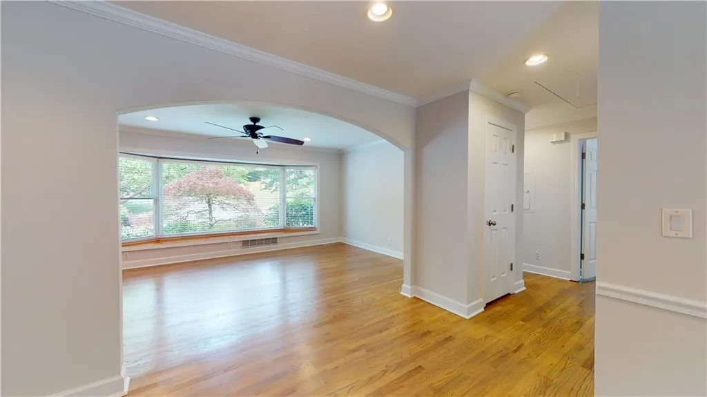 6370 N Hampton Drive, Atlanta, Georgia 30328, 4 Bedrooms Bedrooms, ,2 BathroomsBathrooms,Residential,Sold,6370 N Hampton Drive,7232830