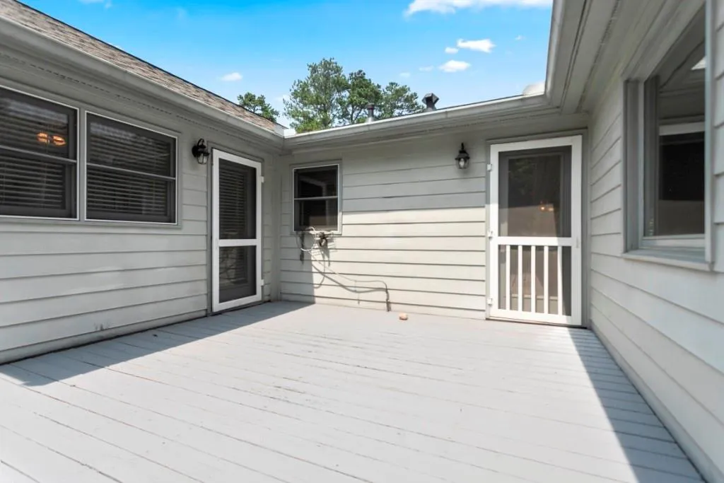 6370 N Hampton Drive, Atlanta, Georgia 30328, 4 Bedrooms Bedrooms, ,2 BathroomsBathrooms,Residential,Sold,6370 N Hampton Drive,7232830