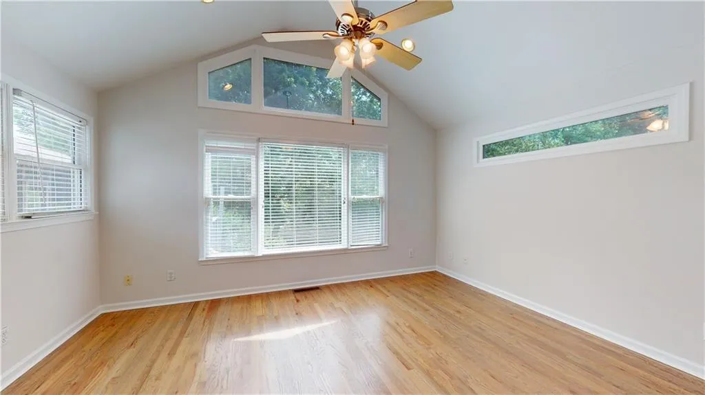 6370 N Hampton Drive, Atlanta, Georgia 30328, 4 Bedrooms Bedrooms, ,2 BathroomsBathrooms,Residential,Sold,6370 N Hampton Drive,7232830