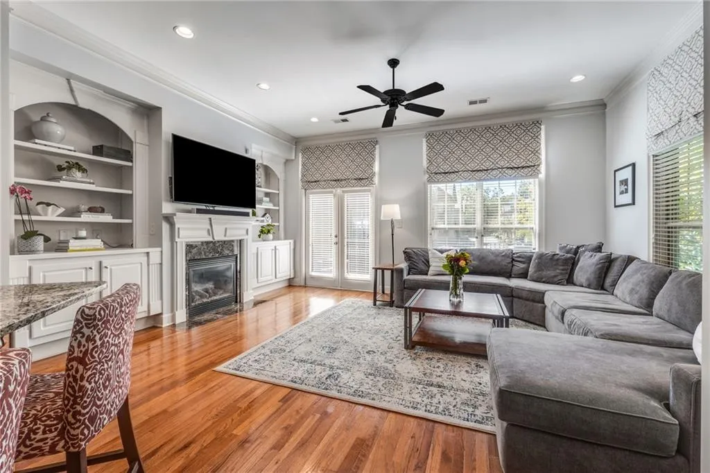 942 Telfair Close, Sandy Springs, Georgia 30350, 3 Bedrooms Bedrooms, ,3 BathroomsBathrooms,Residential,Sold,942 Telfair Close,7129170