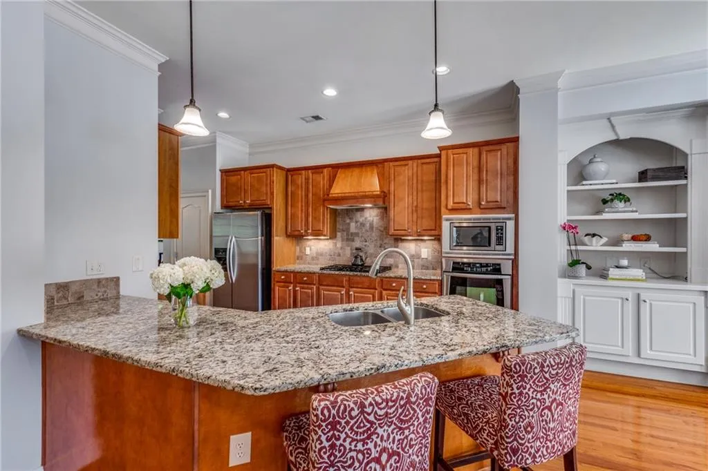 942 Telfair Close, Sandy Springs, Georgia 30350, 3 Bedrooms Bedrooms, ,3 BathroomsBathrooms,Residential,Sold,942 Telfair Close,7129170