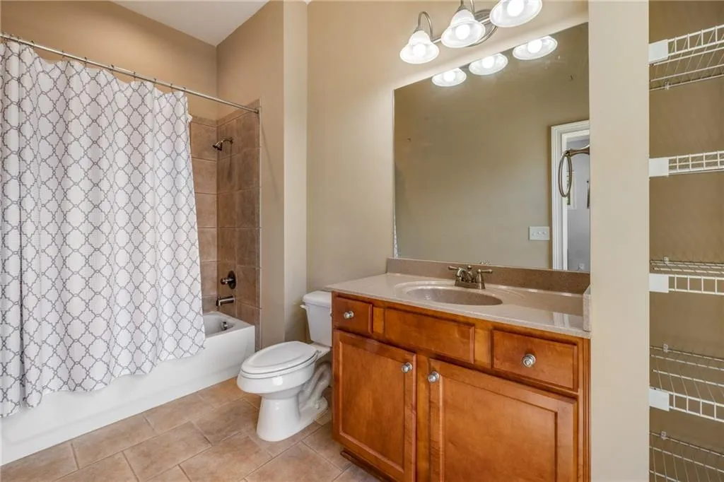 942 Telfair Close, Sandy Springs, Georgia 30350, 3 Bedrooms Bedrooms, ,3 BathroomsBathrooms,Residential,Sold,942 Telfair Close,7129170