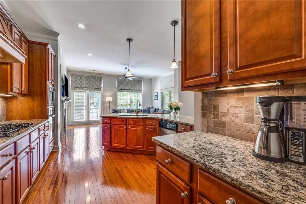 942 Telfair Close, Sandy Springs, Georgia 30350, 3 Bedrooms Bedrooms, ,3 BathroomsBathrooms,Residential,Sold,942 Telfair Close,7129170