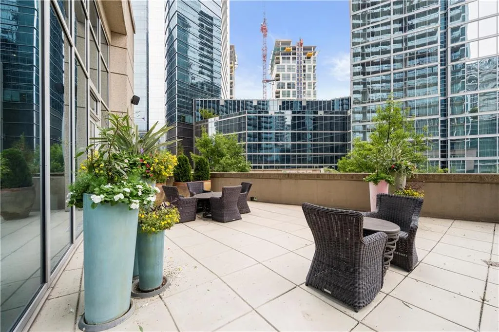 1080 Peachtree Street Ne Unit 3309, Atlanta, Georgia 30309, 2 Bedrooms Bedrooms, ,2 BathroomsBathrooms,Residential,For Sale,1080 Peachtree Street Ne Unit 3309,7628961