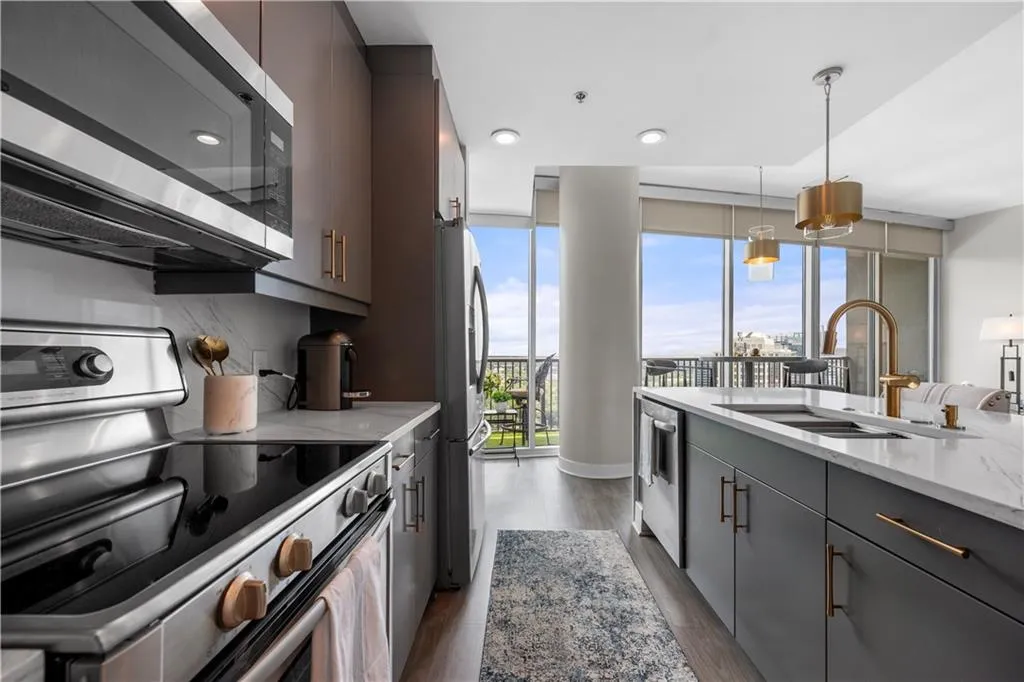 1080 Peachtree Street Ne Unit 3309, Atlanta, Georgia 30309, 2 Bedrooms Bedrooms, ,2 BathroomsBathrooms,Residential,For Sale,1080 Peachtree Street Ne Unit 3309,7628961
