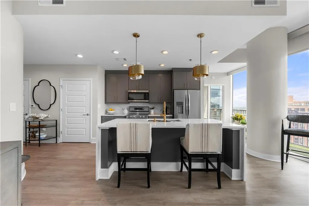 1080 Peachtree Street Ne Unit 3309, Atlanta, Georgia 30309, 2 Bedrooms Bedrooms, ,2 BathroomsBathrooms,Residential,For Sale,1080 Peachtree Street Ne Unit 3309,7628961
