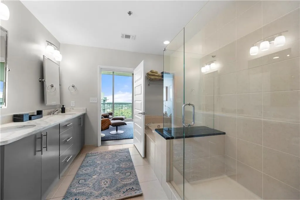 1080 Peachtree Street Ne Unit 3309, Atlanta, Georgia 30309, 2 Bedrooms Bedrooms, ,2 BathroomsBathrooms,Residential,For Sale,1080 Peachtree Street Ne Unit 3309,7628961