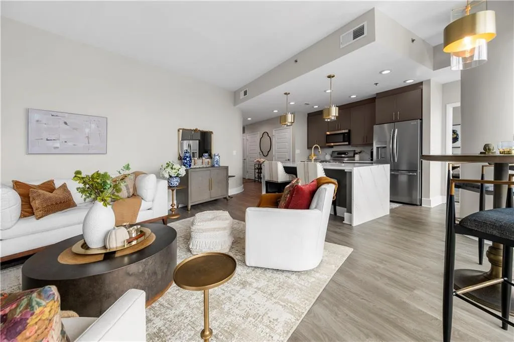 1080 Peachtree Street Ne Unit 3309, Atlanta, Georgia 30309, 2 Bedrooms Bedrooms, ,2 BathroomsBathrooms,Residential,For Sale,1080 Peachtree Street Ne Unit 3309,7628961