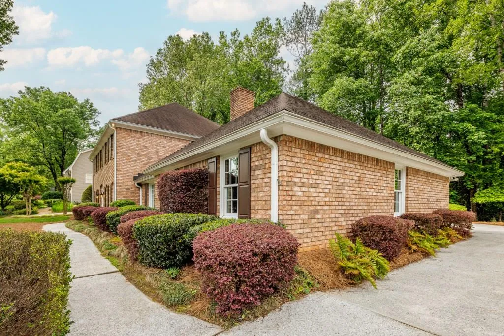 7465 Old Maine Trail, Sandy Springs, Georgia 30328, 5 Bedrooms Bedrooms, ,3 BathroomsBathrooms,Residential,Sold,7465 Old Maine Trail,7218295
