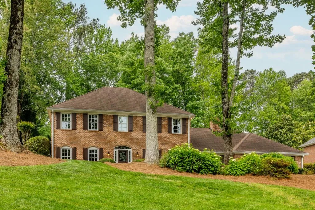 7465 Old Maine Trail, Sandy Springs, Georgia 30328, 5 Bedrooms Bedrooms, ,3 BathroomsBathrooms,Residential,Sold,7465 Old Maine Trail,7218295
