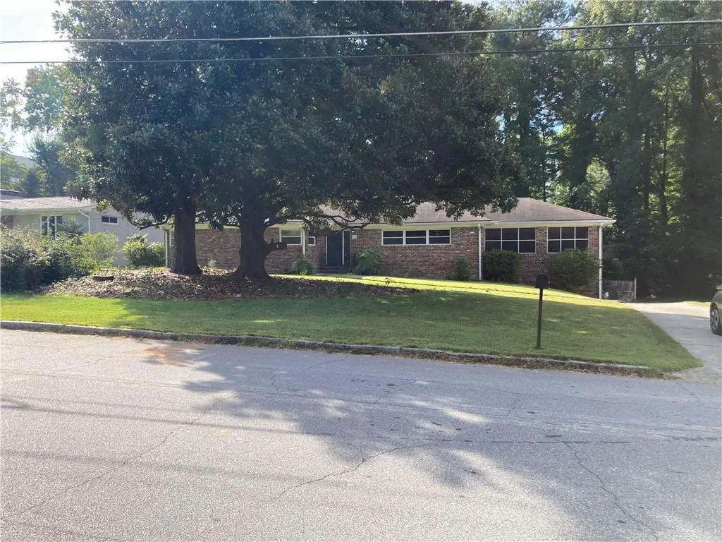 705 Glenforest Road, Atlanta, Georgia 30328, 3 Bedrooms Bedrooms, ,2 BathroomsBathrooms,Residential,Sold,705 Glenforest Road,6793581