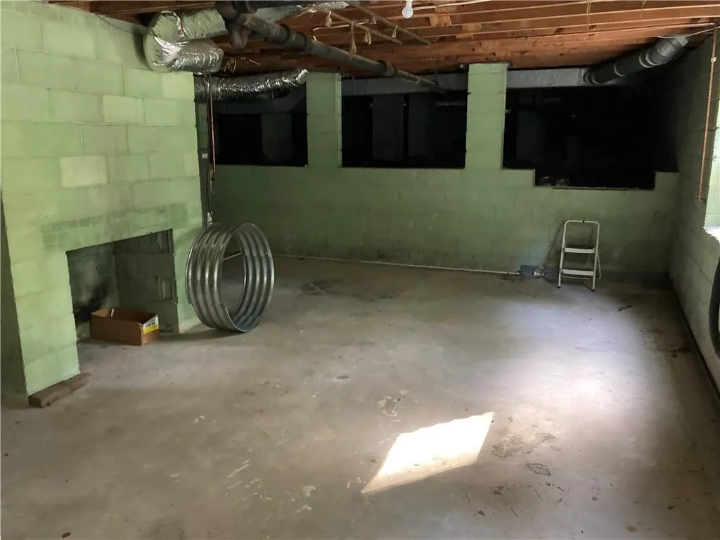 705 Glenforest Road, Atlanta, Georgia 30328, 3 Bedrooms Bedrooms, ,2 BathroomsBathrooms,Residential,Sold,705 Glenforest Road,6793581