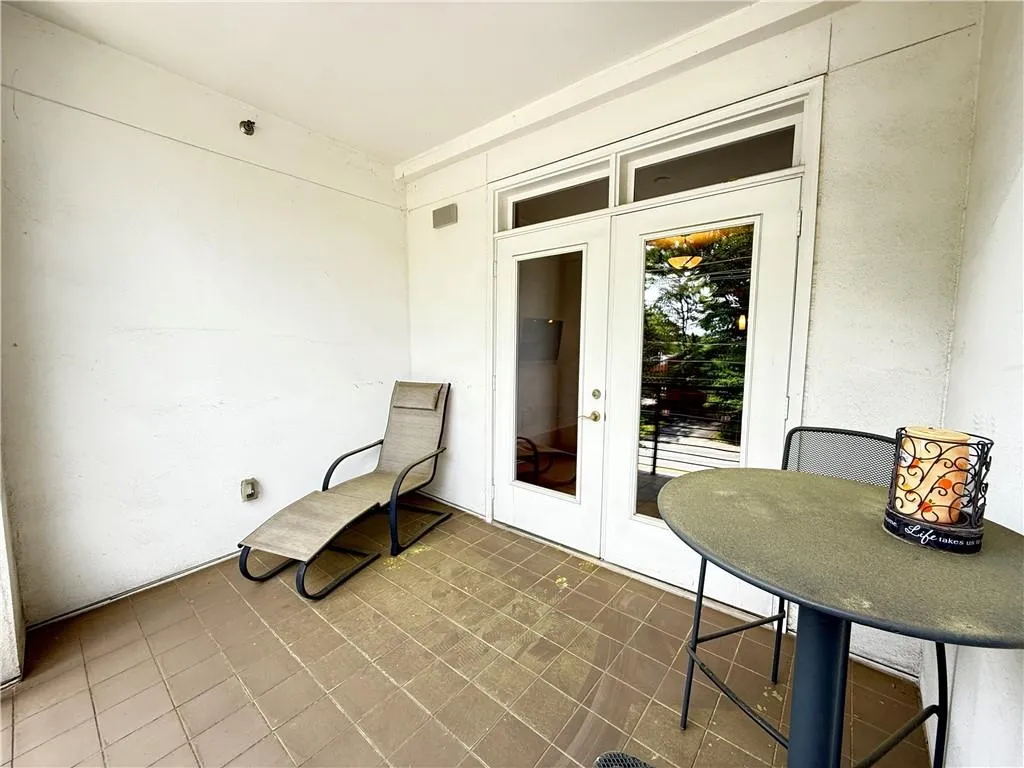 3655 Peachtree Road Ne Unit 304, Atlanta, Georgia 30319, 2 Bedrooms Bedrooms, ,2 BathroomsBathrooms,Residential,For Sale,3655 Peachtree Road Ne Unit 304,7633111