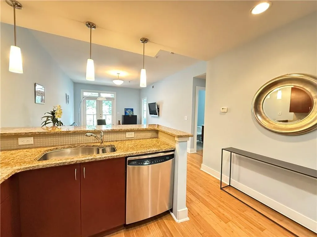 3655 Peachtree Road Ne Unit 304, Atlanta, Georgia 30319, 2 Bedrooms Bedrooms, ,2 BathroomsBathrooms,Residential,For Sale,3655 Peachtree Road Ne Unit 304,7633111