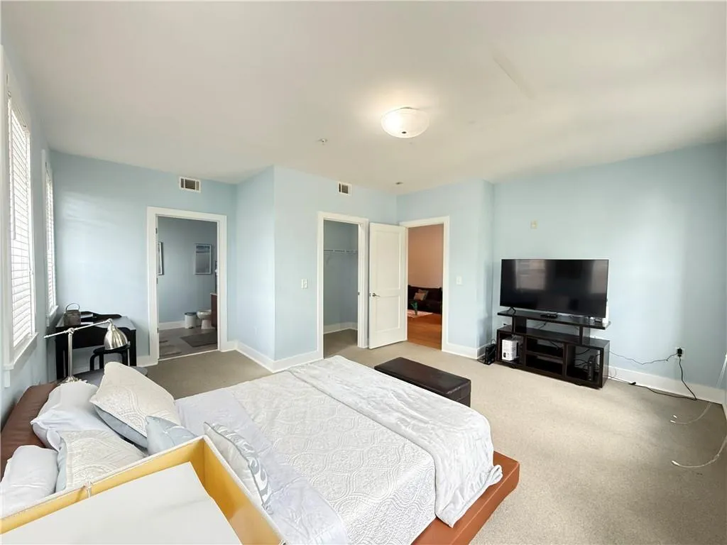 3655 Peachtree Road Ne Unit 304, Atlanta, Georgia 30319, 2 Bedrooms Bedrooms, ,2 BathroomsBathrooms,Residential,For Sale,3655 Peachtree Road Ne Unit 304,7633111