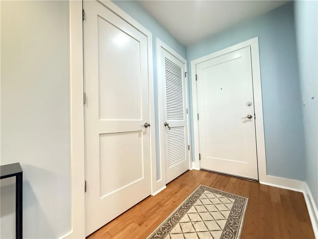 3655 Peachtree Road Ne Unit 304, Atlanta, Georgia 30319, 2 Bedrooms Bedrooms, ,2 BathroomsBathrooms,Residential,For Sale,3655 Peachtree Road Ne Unit 304,7633111