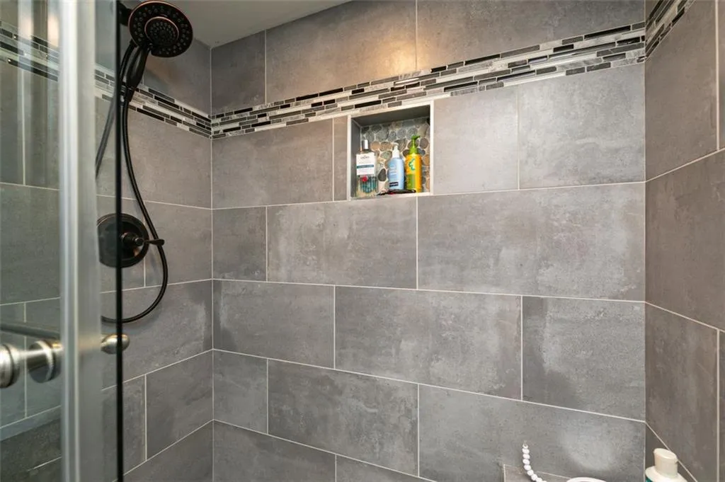 795 Hammond Drive Unit 1201, Atlanta, Georgia 30328, 2 Bedrooms Bedrooms, ,1 BathroomBathrooms,Residential,Sold,795 Hammond Drive Unit 1201,6938427