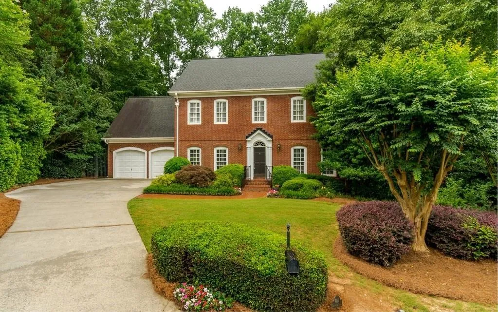 4420 Crestwicke Pointe, Atlanta, Georgia 30319, 5 Bedrooms Bedrooms, ,4 BathroomsBathrooms,Residential,Sold,4420 Crestwicke Pointe,6566151