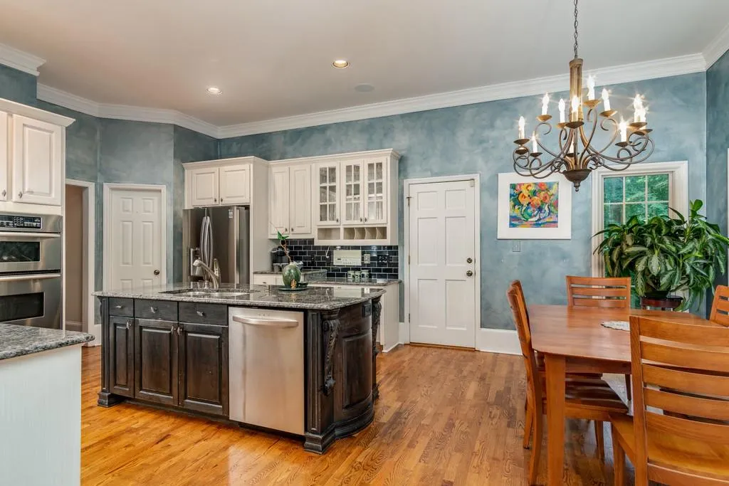 4420 Crestwicke Pointe, Atlanta, Georgia 30319, 5 Bedrooms Bedrooms, ,4 BathroomsBathrooms,Residential,Sold,4420 Crestwicke Pointe,6566151