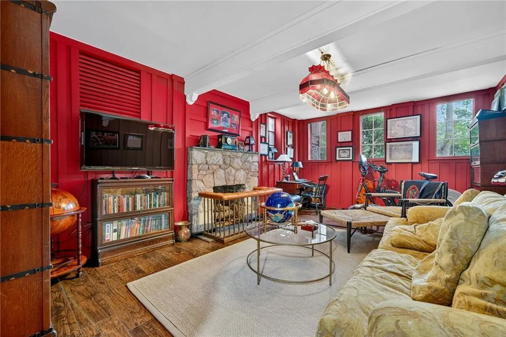 404 Collier Road Nw, Atlanta, Georgia 30309, 3 Bedrooms Bedrooms, ,2 BathroomsBathrooms,Residential,For Sale,404 Collier Road Nw,7615753