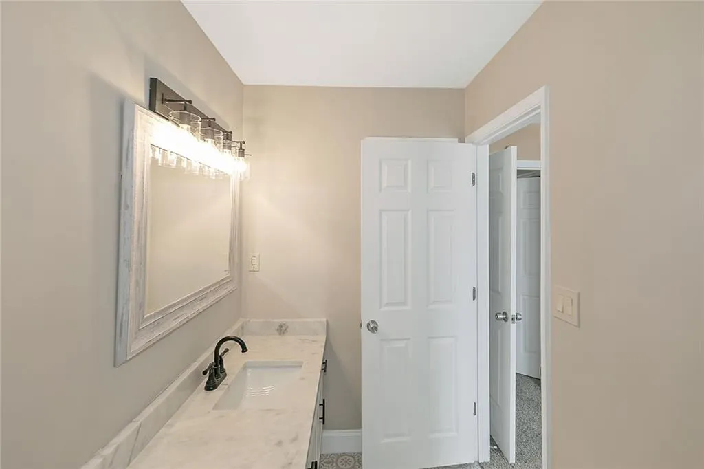 9003 Carroll Manor Drive, Sandy Springs, Georgia 30350, 2 Bedrooms Bedrooms, ,2 BathroomsBathrooms,Residential,Sold,9003 Carroll Manor Drive,6844514