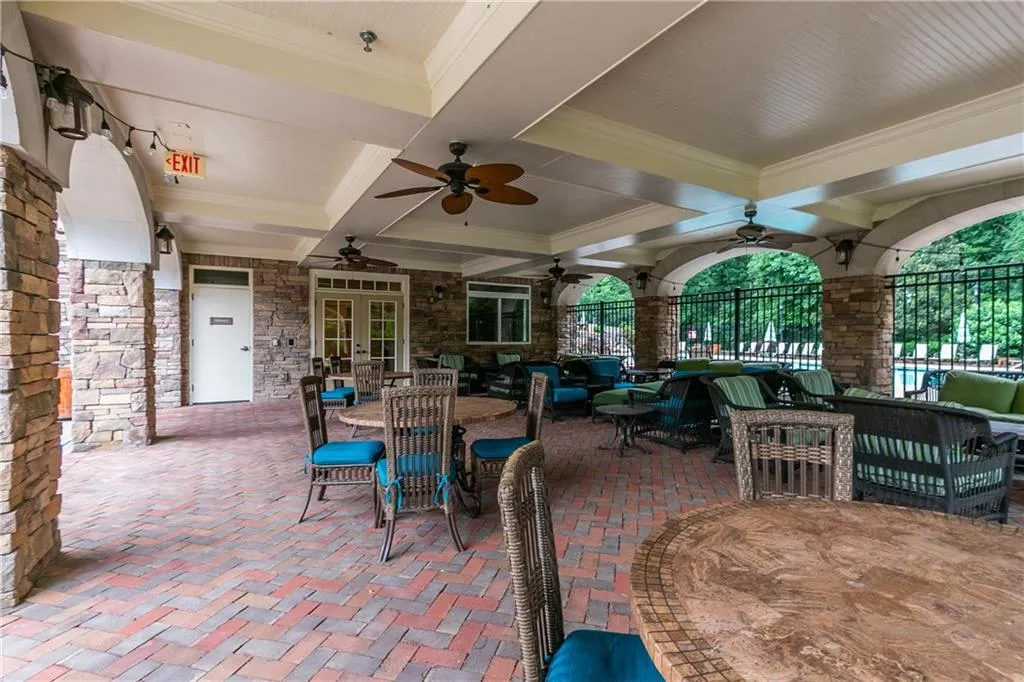 200 River Vista Drive Unit 538, Atlanta, Georgia 30339, 2 Bedrooms Bedrooms, ,2 BathroomsBathrooms,Residential,Sold,200 River Vista Drive Unit 538,6046199