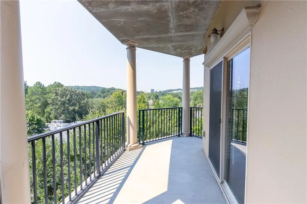 200 River Vista Drive Unit 538, Atlanta, Georgia 30339, 2 Bedrooms Bedrooms, ,2 BathroomsBathrooms,Residential,Sold,200 River Vista Drive Unit 538,6046199