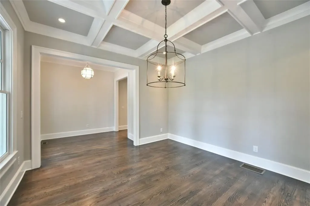 1537 Tryon Road Ne, Brookhaven, Georgia 30319, 5 Bedrooms Bedrooms, ,4 BathroomsBathrooms,Residential,Sold,1537 Tryon Road Ne,5788920