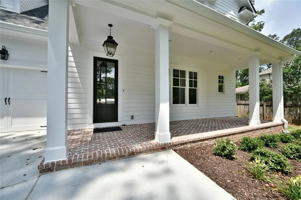 1537 Tryon Road Ne, Brookhaven, Georgia 30319, 5 Bedrooms Bedrooms, ,4 BathroomsBathrooms,Residential,Sold,1537 Tryon Road Ne,5788920