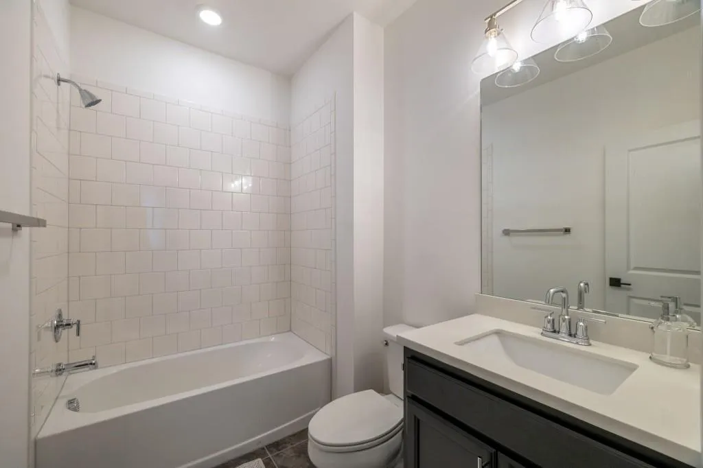 3988 Allegretto Circle Se, Atlanta, Georgia 30339, 3 Bedrooms Bedrooms, 0 ,3 BathroomsBathrooms,Residential,Sold,3988 Allegretto Circle Se,7704602