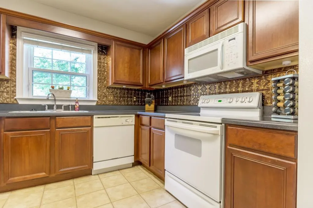 45 Mount Vernon Circle Unit 45, Atlanta, Georgia 30338, 2 Bedrooms Bedrooms, ,2 BathroomsBathrooms,Residential,Sold,45 Mount Vernon Circle Unit 45,5690168