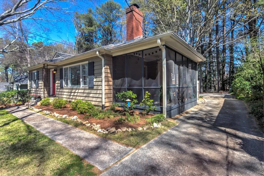 1082 Lindridge Drive Ne, Atlanta, Georgia 30324, 2 Bedrooms Bedrooms, ,1 BathroomBathrooms,Residential,Sold,1082 Lindridge Drive Ne,5959815
