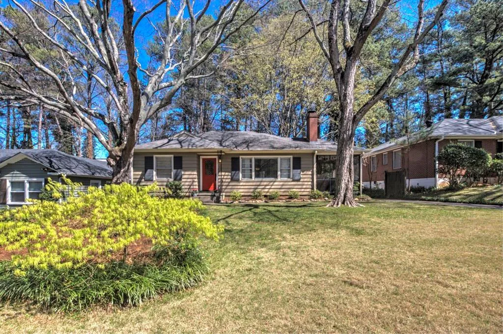 1082 Lindridge Drive Ne, Atlanta, Georgia 30324, 2 Bedrooms Bedrooms, ,1 BathroomBathrooms,Residential,Sold,1082 Lindridge Drive Ne,5959815