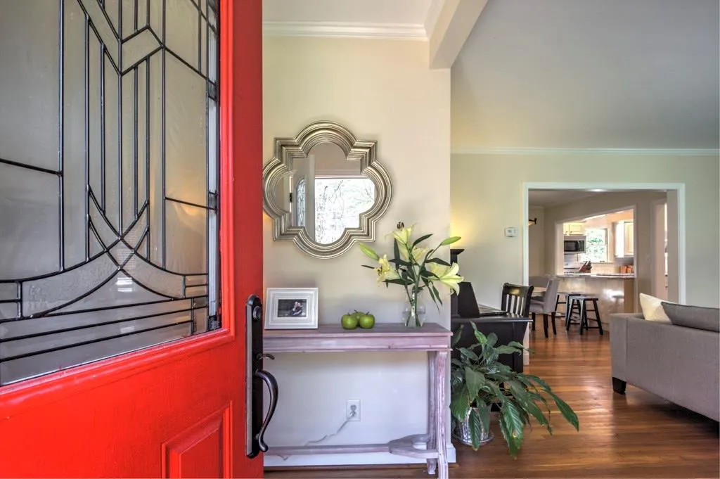 1082 Lindridge Drive Ne, Atlanta, Georgia 30324, 2 Bedrooms Bedrooms, ,1 BathroomBathrooms,Residential,Sold,1082 Lindridge Drive Ne,5959815