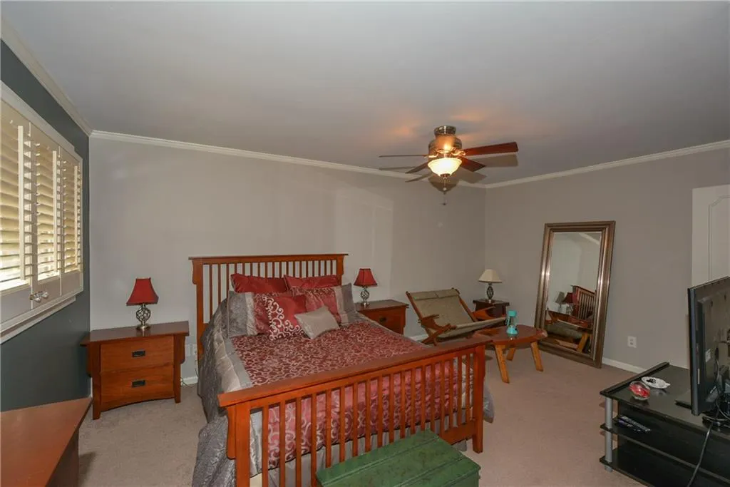 5400 Roswell Road Unit E5, Atlanta, Georgia 30342, 2 Bedrooms Bedrooms, ,1 BathroomBathrooms,Residential,Sold,5400 Roswell Road Unit E5,5662788