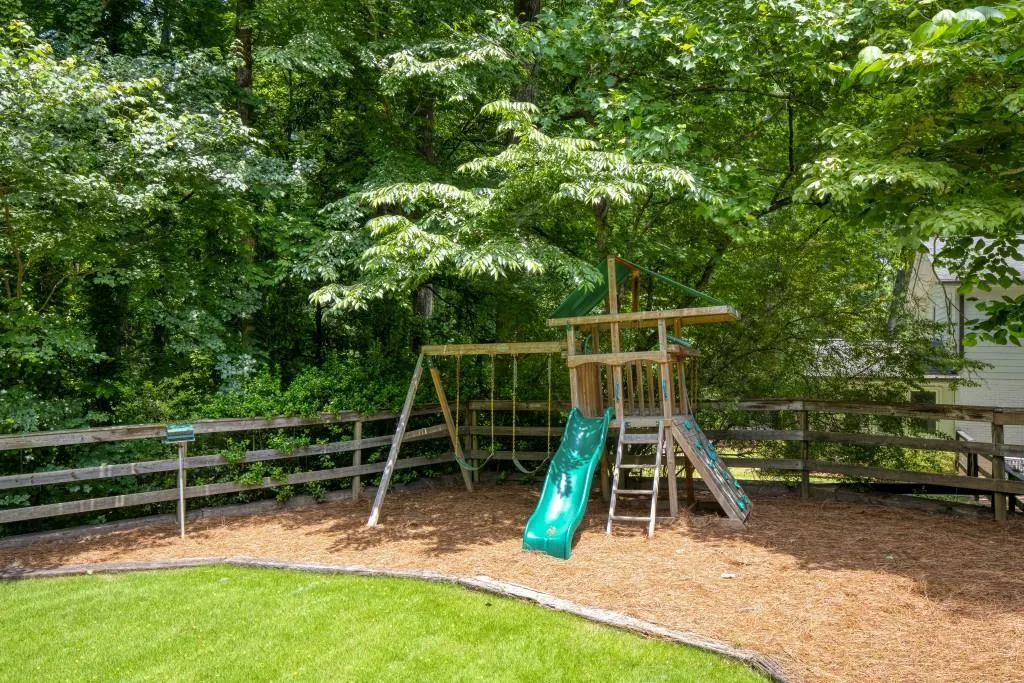 6750 River Springs Lane, Atlanta, Georgia 30328, 4 Bedrooms Bedrooms, ,2 BathroomsBathrooms,Residential,Sold,6750 River Springs Lane,7412290