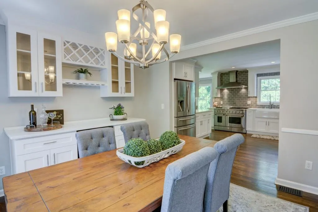 6750 River Springs Lane, Atlanta, Georgia 30328, 4 Bedrooms Bedrooms, ,2 BathroomsBathrooms,Residential,Sold,6750 River Springs Lane,7412290