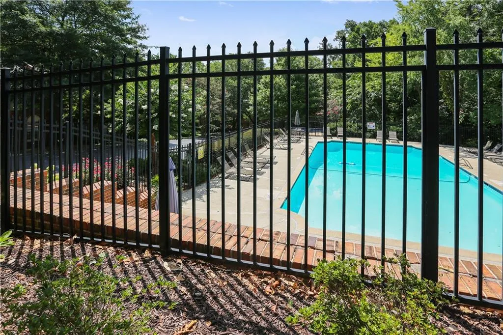 447 The North Chace Ne, Atlanta, Georgia 30328, 3 Bedrooms Bedrooms, ,3 BathroomsBathrooms,Residential,Sold,447 The North Chace Ne,6048676