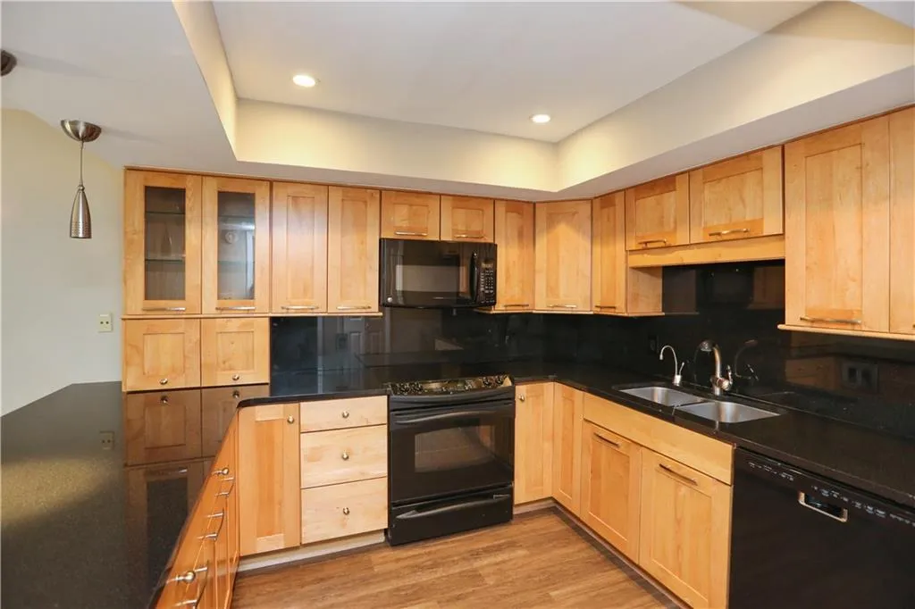 447 The North Chace Ne, Atlanta, Georgia 30328, 3 Bedrooms Bedrooms, ,3 BathroomsBathrooms,Residential,Sold,447 The North Chace Ne,6048676