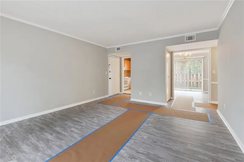 5504 Kingsport Drive, Sandy Springs, Georgia 30342, 2 Bedrooms Bedrooms, ,1 BathroomBathrooms,Residential,Sold,5504 Kingsport Drive,6650976