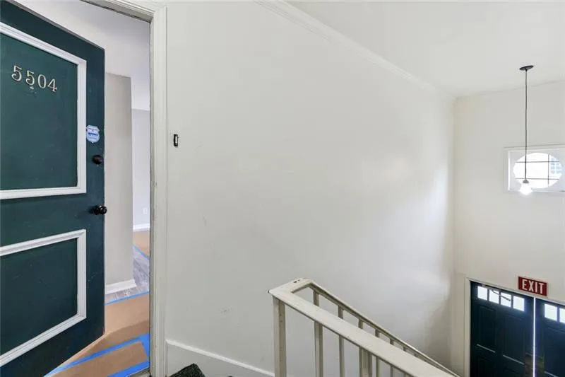 5504 Kingsport Drive, Sandy Springs, Georgia 30342, 2 Bedrooms Bedrooms, ,1 BathroomBathrooms,Residential,Sold,5504 Kingsport Drive,6650976