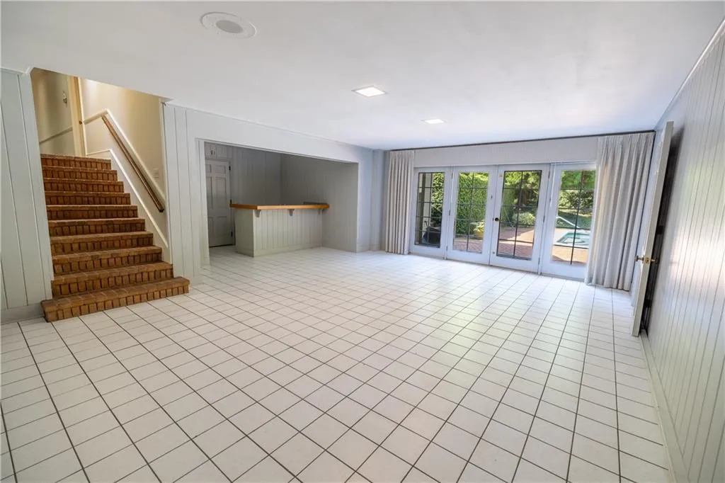 6150 Riverwood Drive, Atlanta, Georgia 30328, 5 Bedrooms Bedrooms, ,4 BathroomsBathrooms,Residential,For Sale,6150 Riverwood Drive,7648325