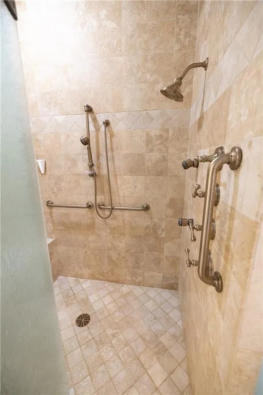 6150 Riverwood Drive, Atlanta, Georgia 30328, 5 Bedrooms Bedrooms, ,4 BathroomsBathrooms,Residential,For Sale,6150 Riverwood Drive,7648325